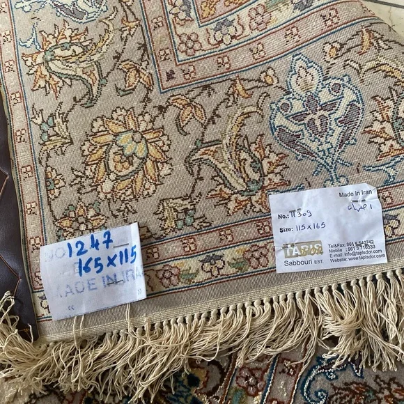 Elegant authentic  Persian Rugs - Picture 9 of 12